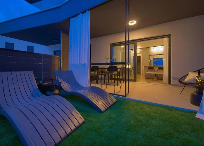 Apartment Diamar With Seaview